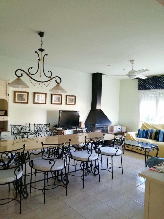 Villa Lluna Riumar Bagian luar foto